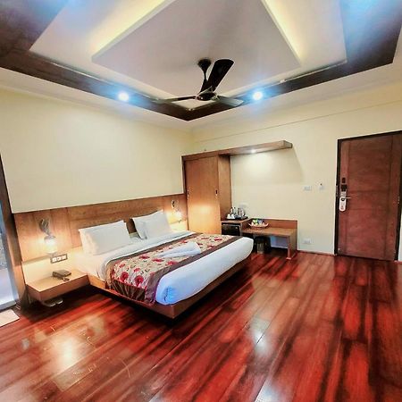 Hotel Green Rooms Srīnagar Dış mekan fotoğraf