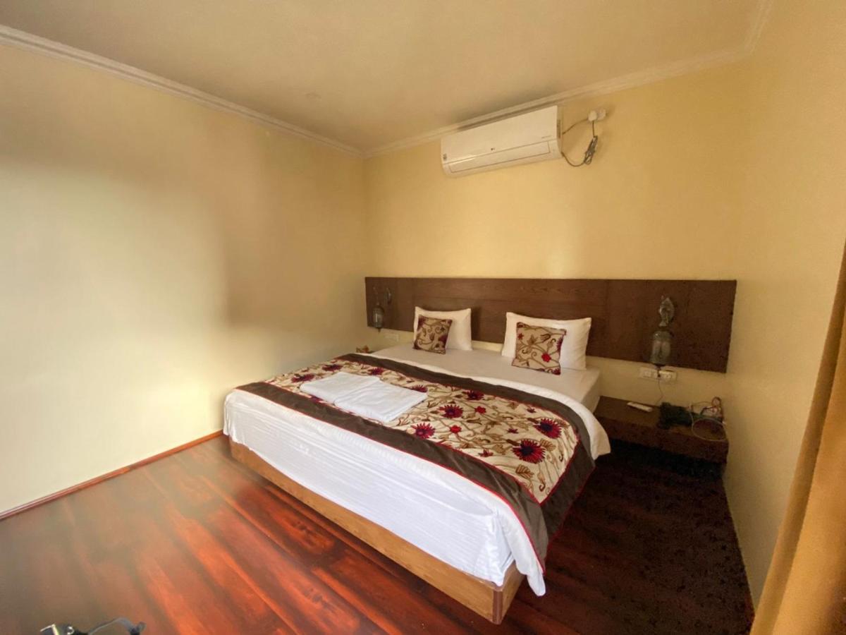 Hotel Green Rooms Srīnagar Dış mekan fotoğraf