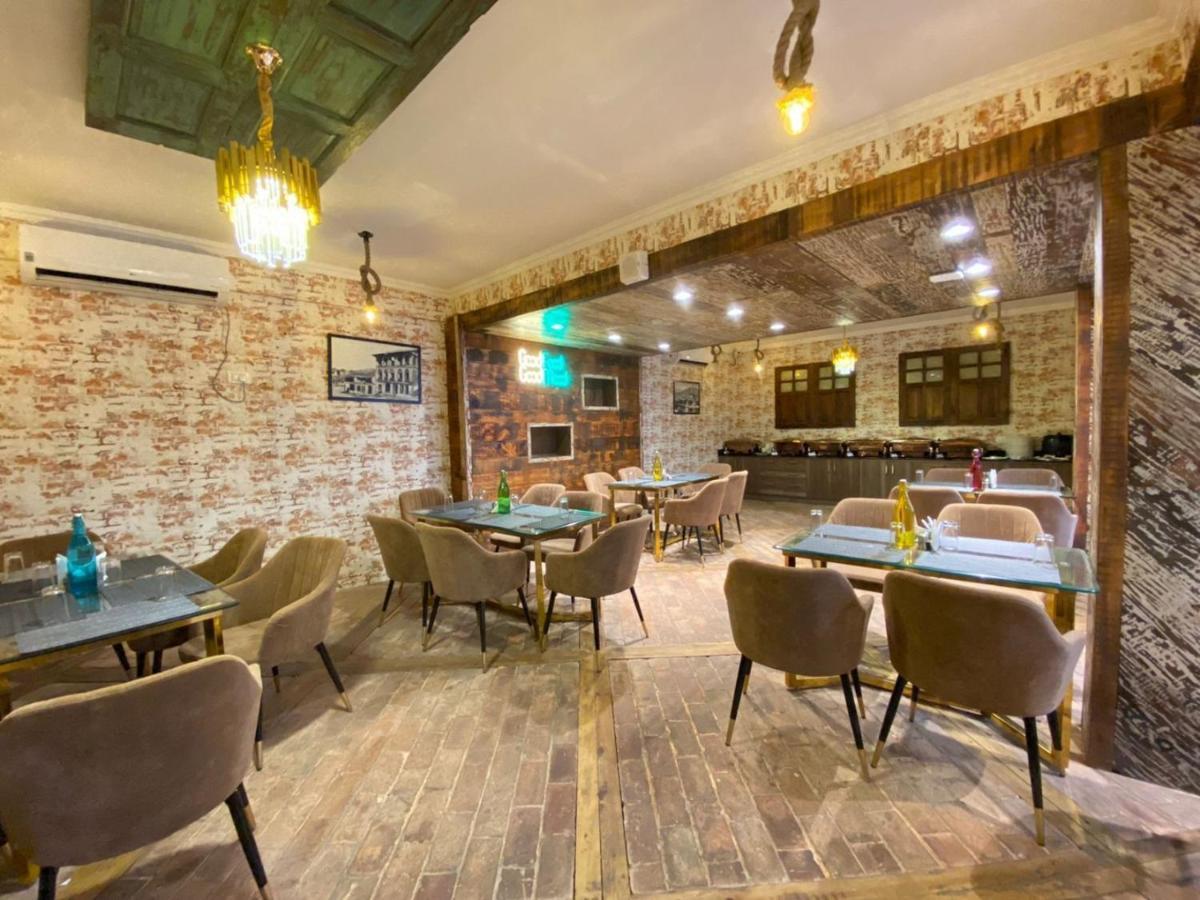 Hotel Green Rooms Srīnagar Dış mekan fotoğraf